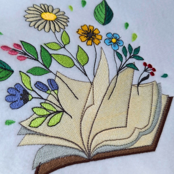 Livre ouvert avec des fleurs - Motif de broderie machine 3 tailles – Image 3